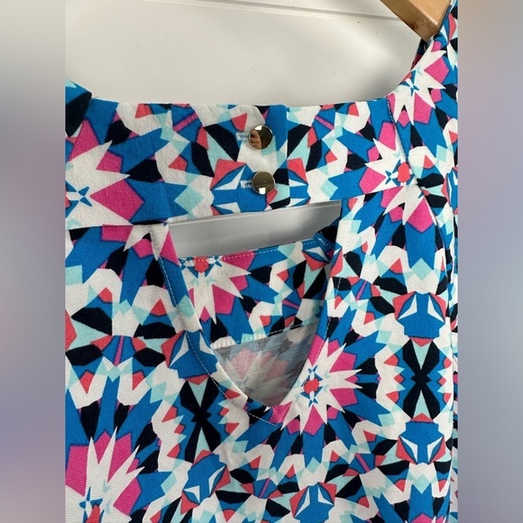 Crown & Ivy Bali Adventure Geometric Mandala Print Sleeveless Shift Dress - Picture 8 of 10